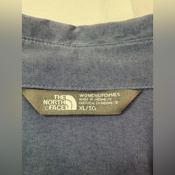 The North Face Light Blue Casual Button Down Shirt Side Pocket Size XL - Picture 4 of 10